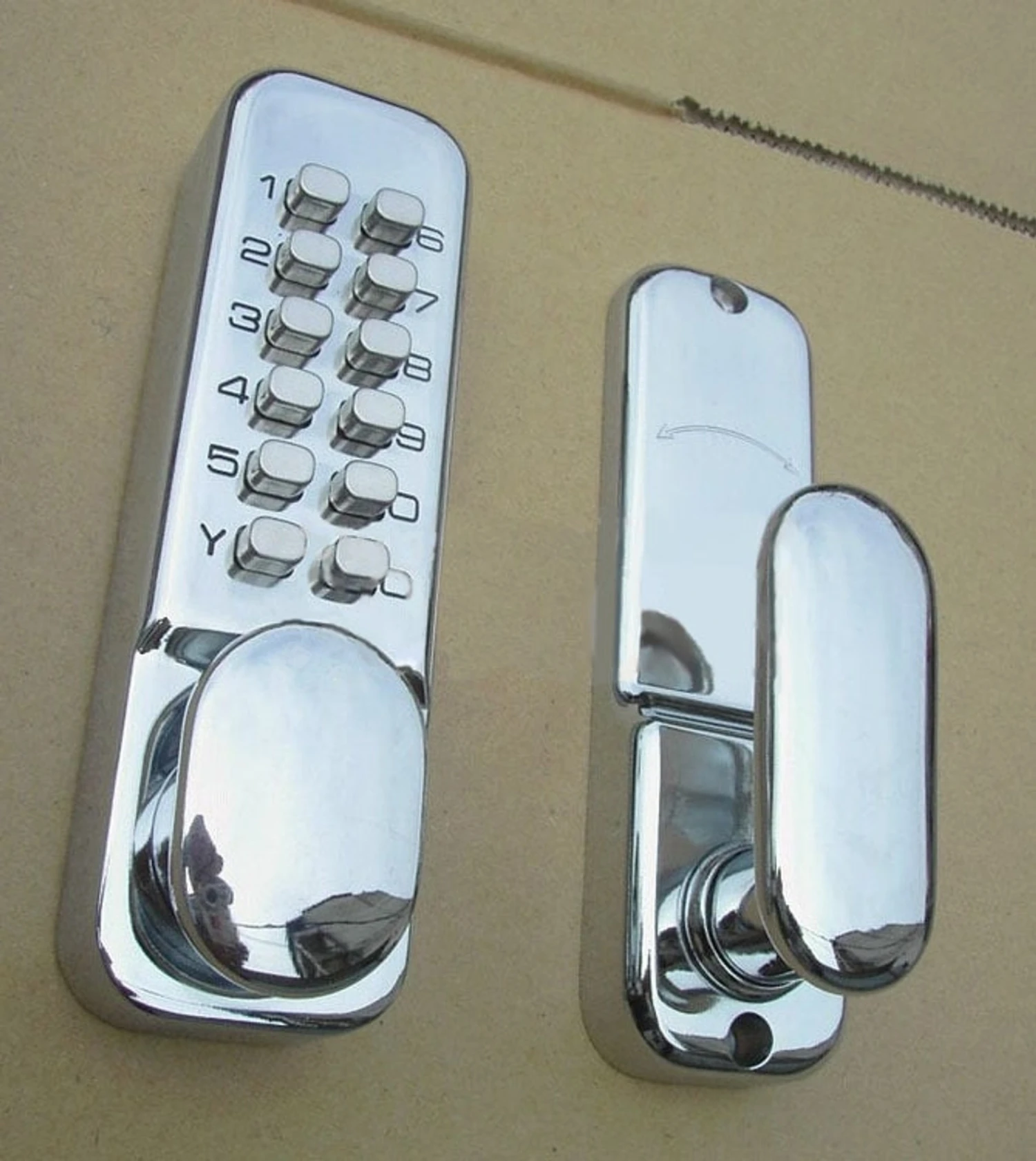 Push-Button Password Door Lock - Escape Room Prop - Image 2