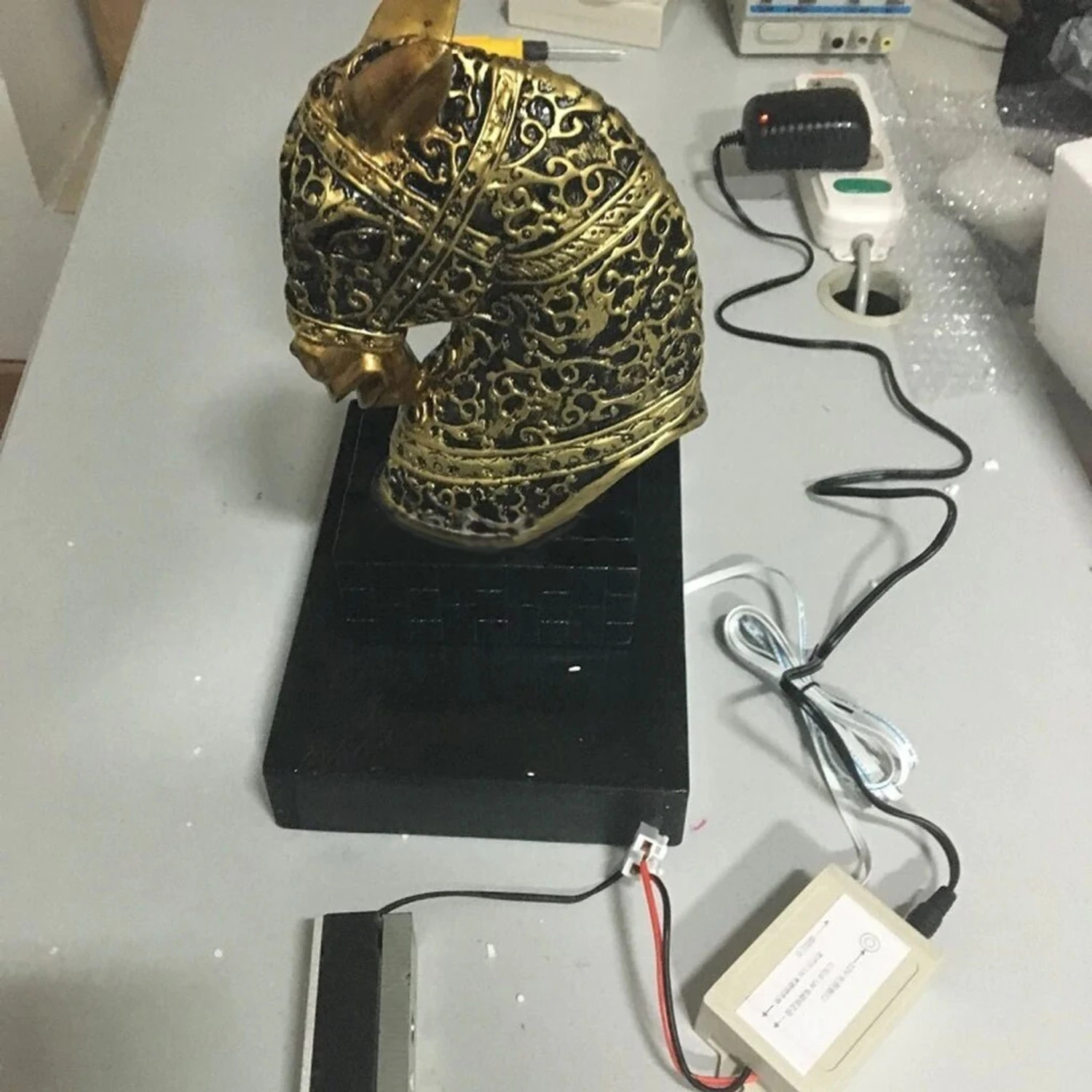 Horsehead Statue Puzzle (1)